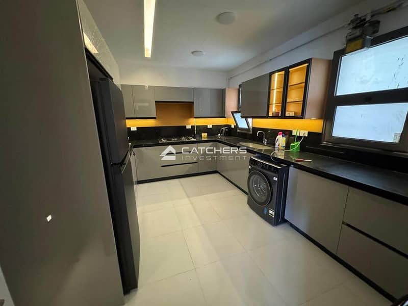 6 583886940_871283562127976_8210136399390737028_n. jpg