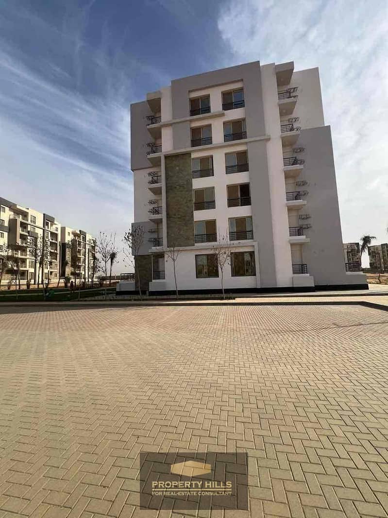 9 770ee8ce-6109-435c-bfff-fbeb6ba12a91. jpg