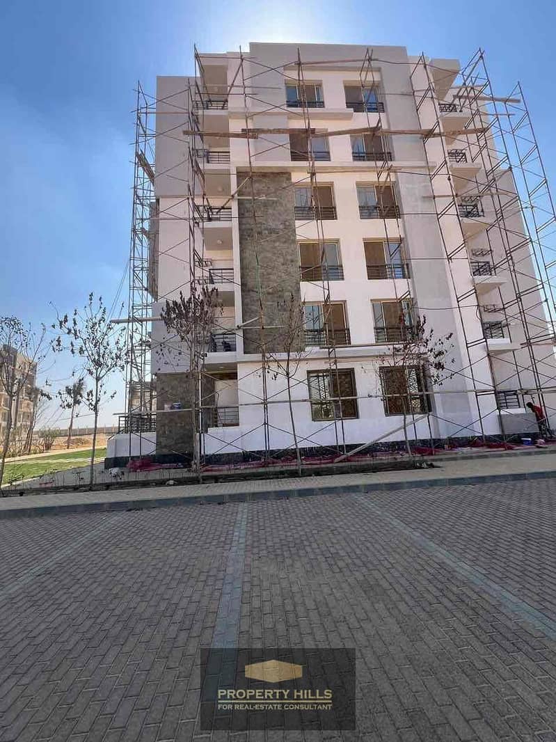 10 ded79d8c-56fd-4140-8f0f-f8cc0c41549a. jpg