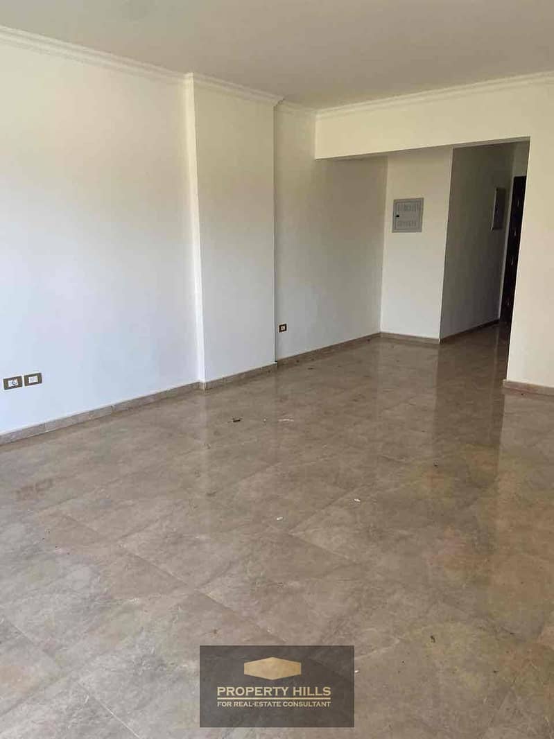 13 fdde821c-d604-4cd0-b3a8-c4ab16b0f911. jpg