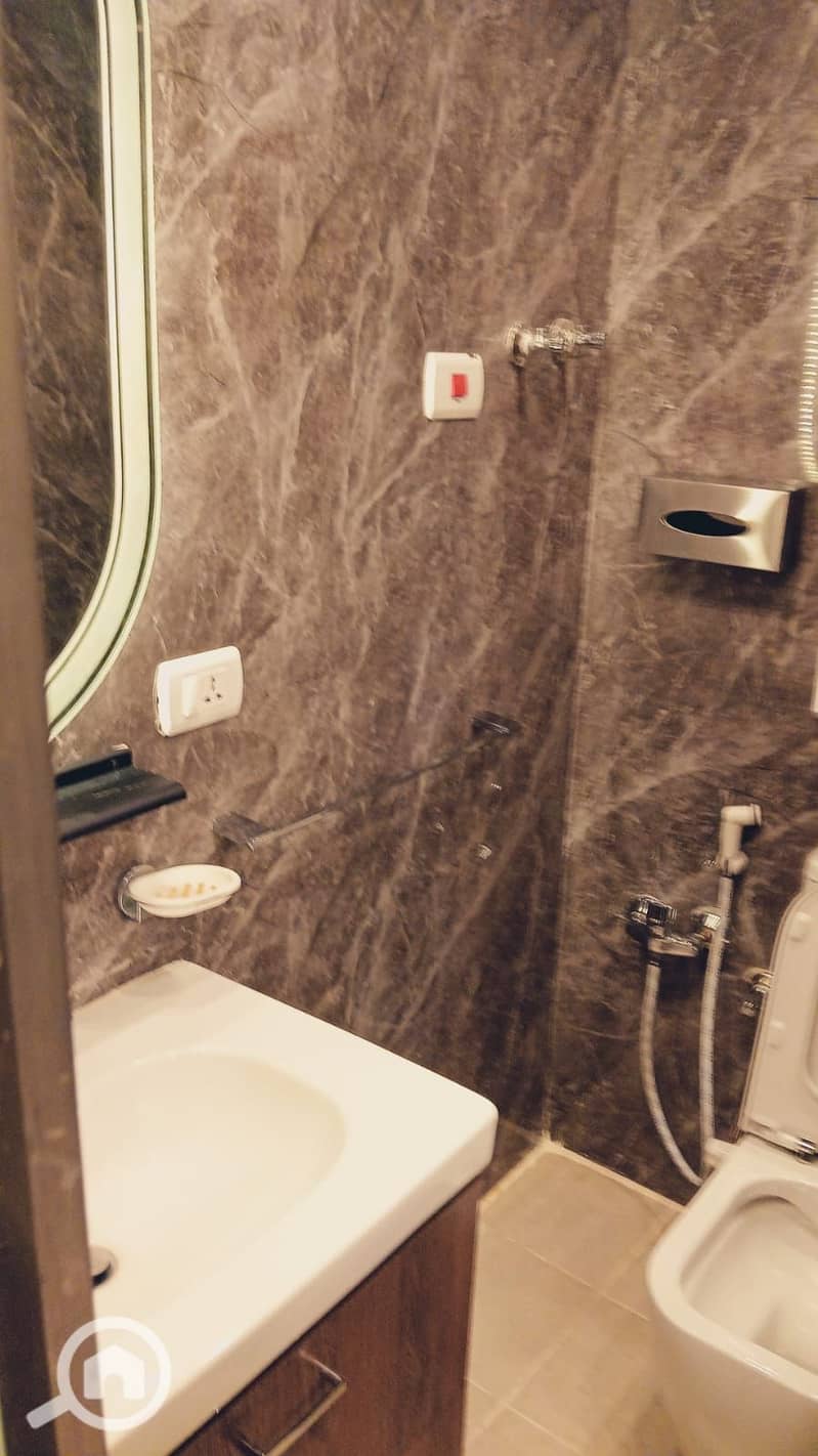 8 707fa8c6-7520-45c3-8c99-d1ee4195f054. jpeg