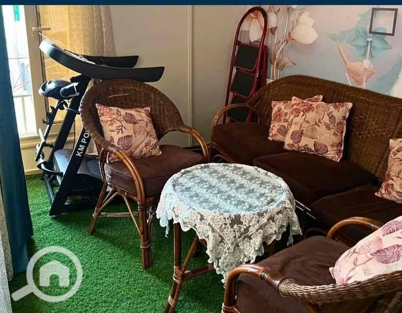 7 e586c557-9b8a-4b70-b95a-d11a6b6c3565. jpg