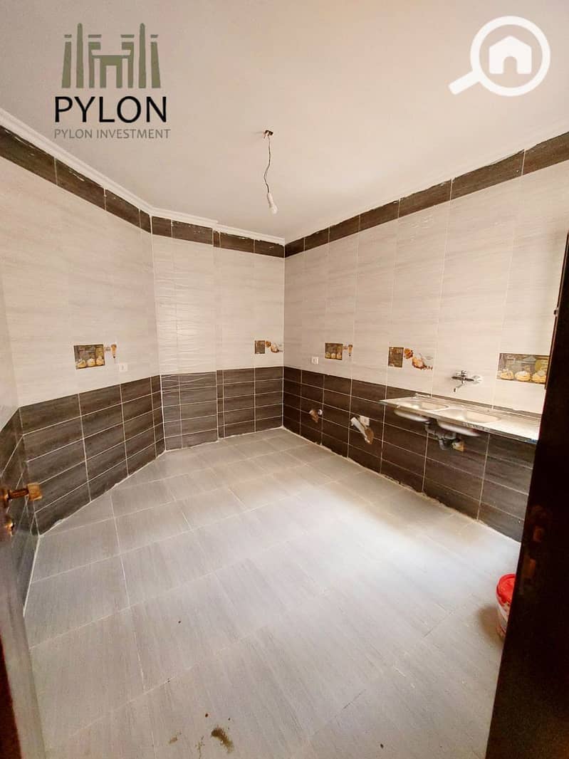 7 photo_5933641025191005300_y. jpg