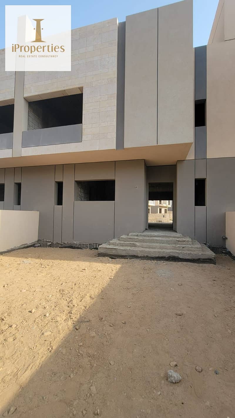 5 b07c50f6-2cad-42c8-874f-77fb0e6b581c. png