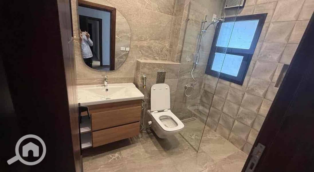 8 cddca19c-1257-4fe4-aff5-2406d838d505. jpg