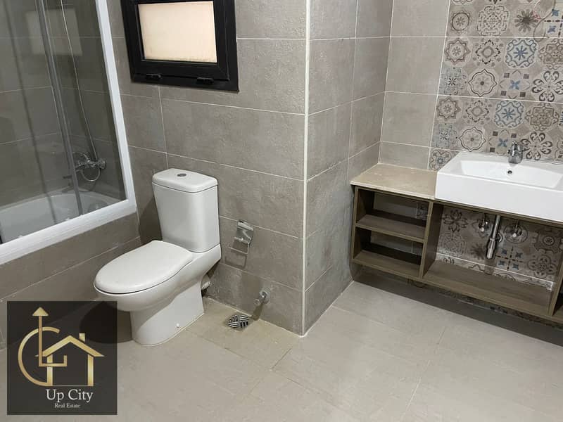 10 WhatsApp Image 2025-11-20 at 20.27. 33 (6). jpeg