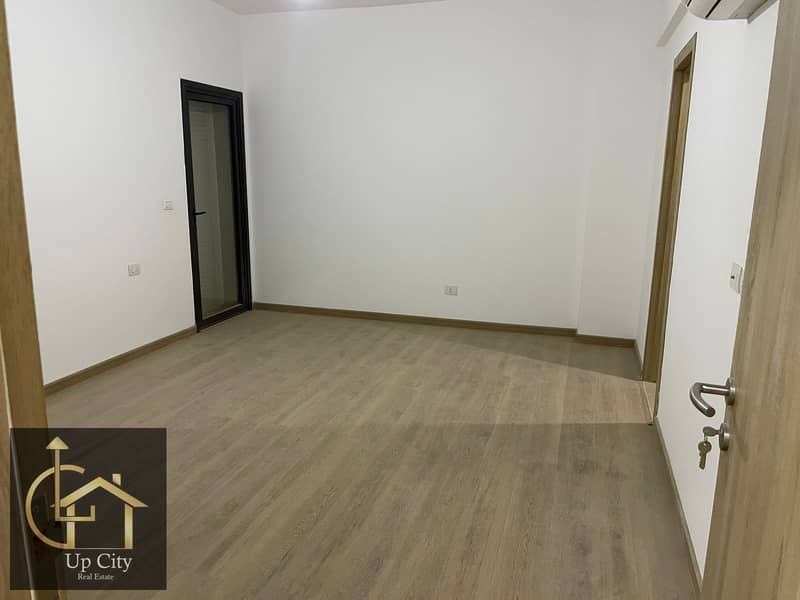 14 WhatsApp Image 2025-11-20 at 20.27. 33 (8). jpeg