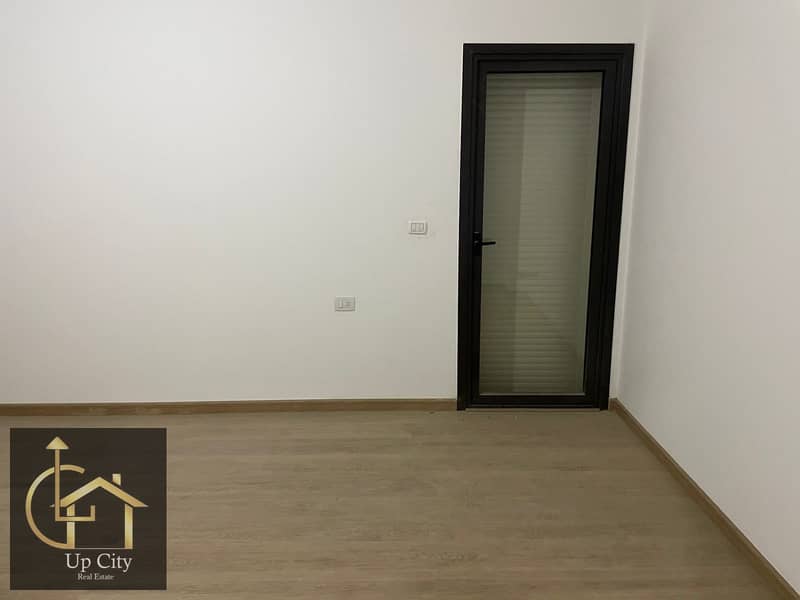 17 WhatsApp Image 2025-11-20 at 20.27. 34 (1). jpeg