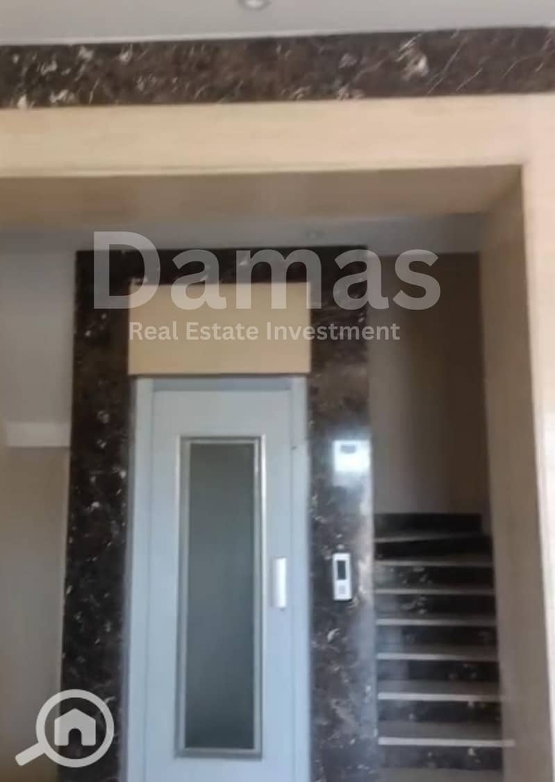 2 4fb0b667-0930-44d0-97dc-37771458aac0. jpeg