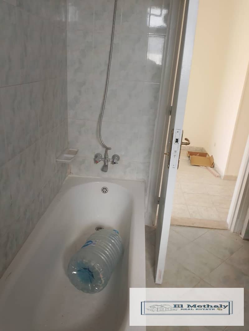 5 1e3e57ad-f1ff-4263-8652-f28a7650314f. jpg