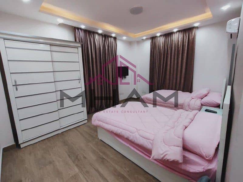 4 photo_5839477810009934714_x. jpg