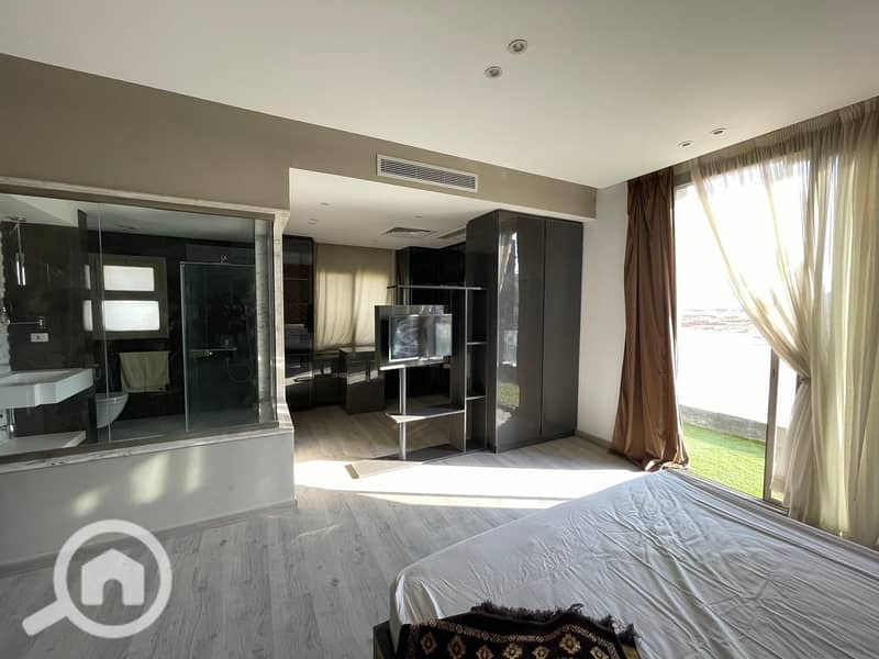 10 f7512be9-110b-4b5b-bd90-63816e7142e9. jpeg