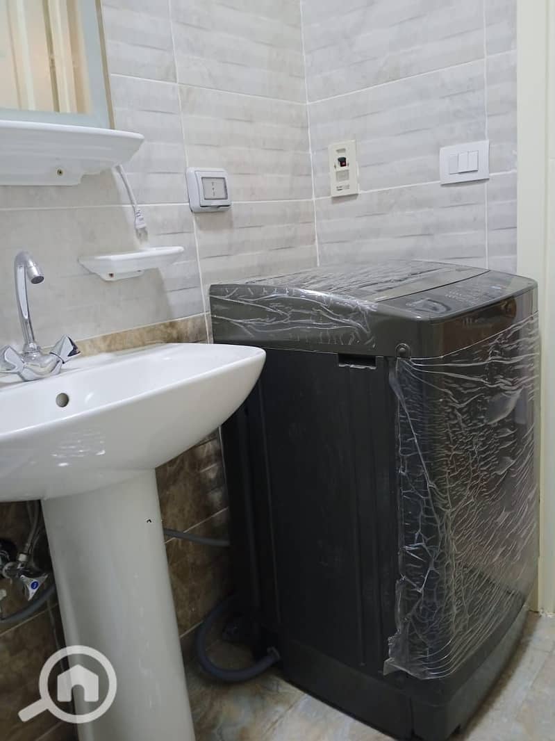 12 f6c60a1d-2e49-4ecb-9da3-bfc1bc54060b. jpeg