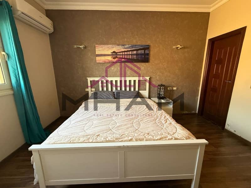 8 photo_5841569652356615167_y. jpg