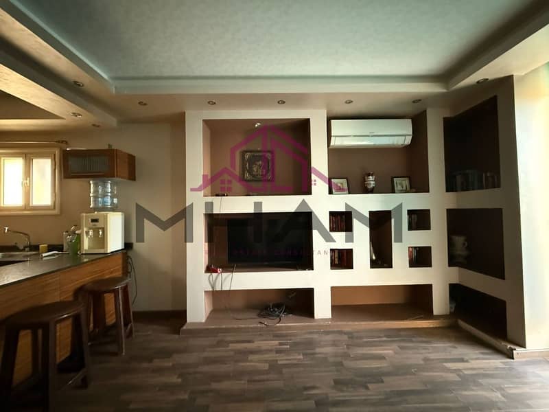 10 photo_5841569652356615169_y. jpg