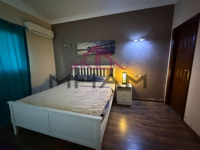 11 photo_5841569652356615172_y. jpg