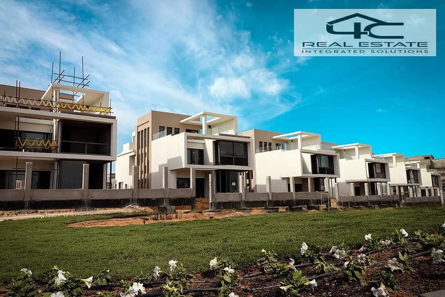 7 6f76b6e1-dc3b-443b-8227-ce3a8953e8ea. jpg