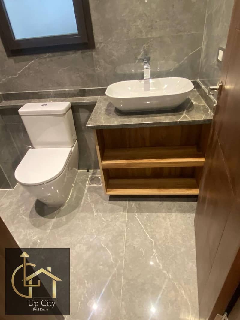 9 WhatsApp Image 2025-11-20 at 20.28. 46 (1). jpeg