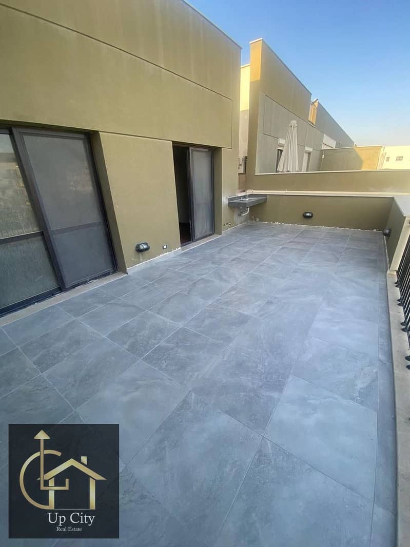 28 WhatsApp Image 2025-11-20 at 20.28. 48 (7). jpeg