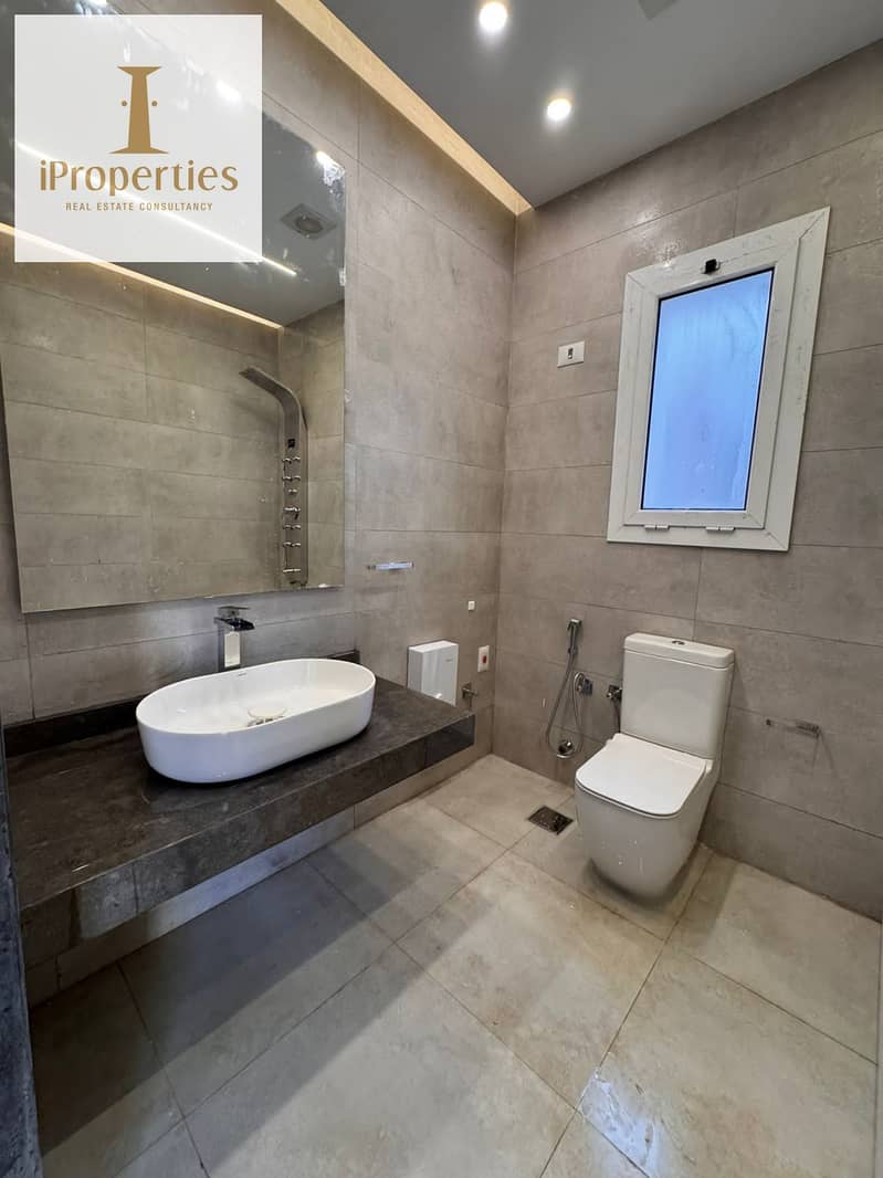 3 4e8f1a65-c29e-4db3-bb34-b60e39955798. png