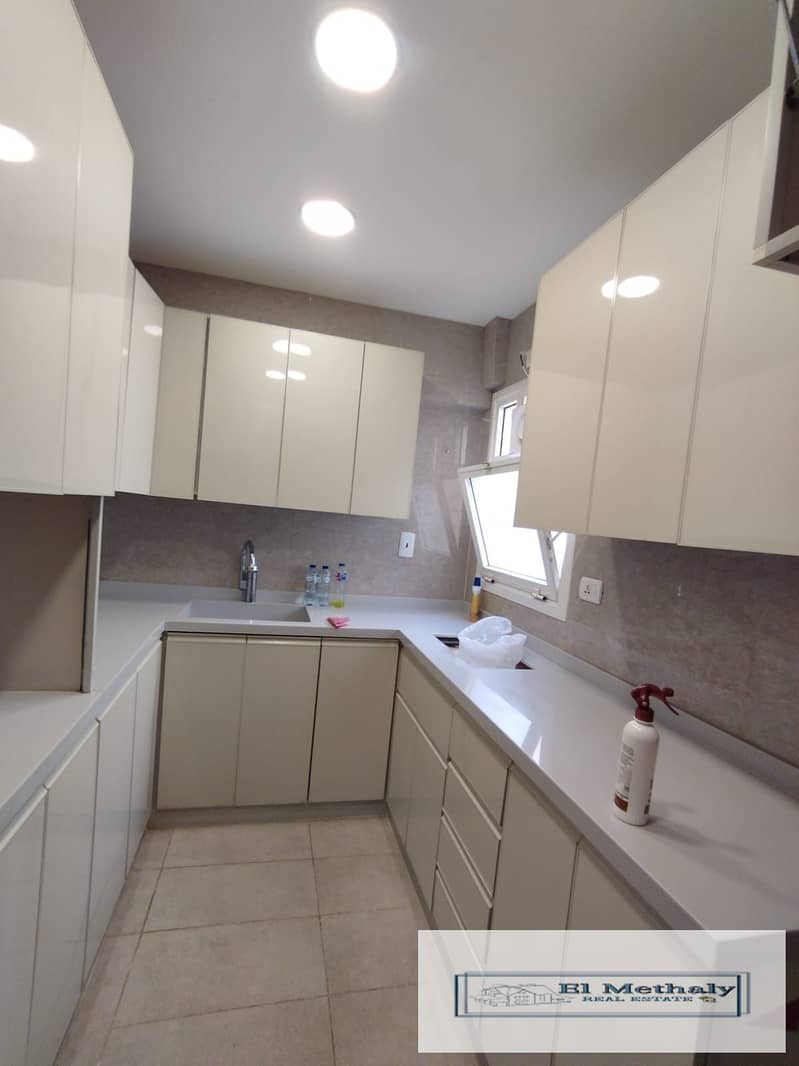 4 914bbbac-06ba-4a56-a43d-98aa85f7b1d9. jpg