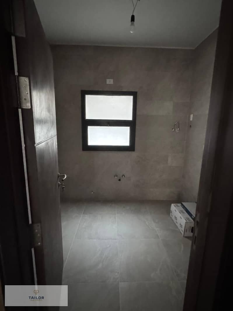 2 WhatsApp Image 2025-11-18 at 17.24. 26_9bbaae78. jpg