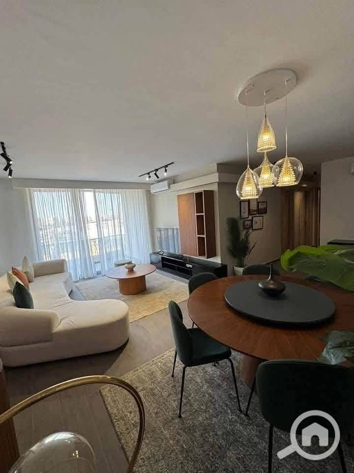 8 585879013_24457693910571399_8427625156955330667_n. jpg