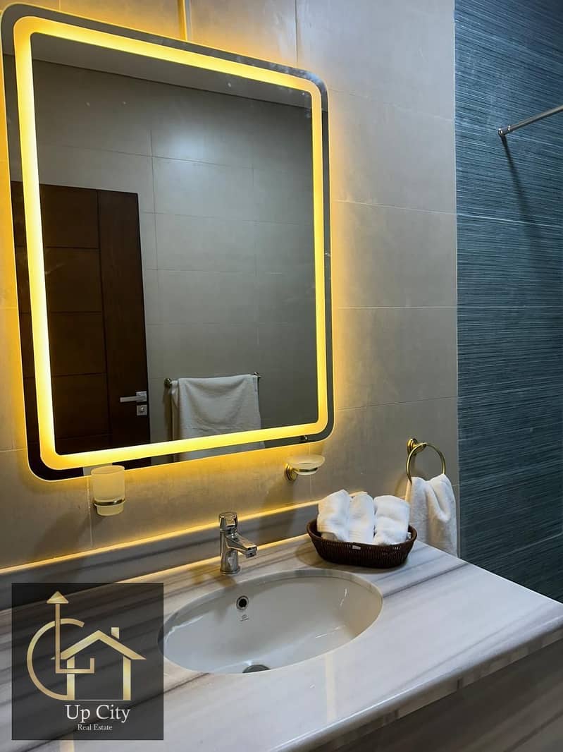 4 WhatsApp Image 2025-11-20 at 20.30. 19 (1). jpeg