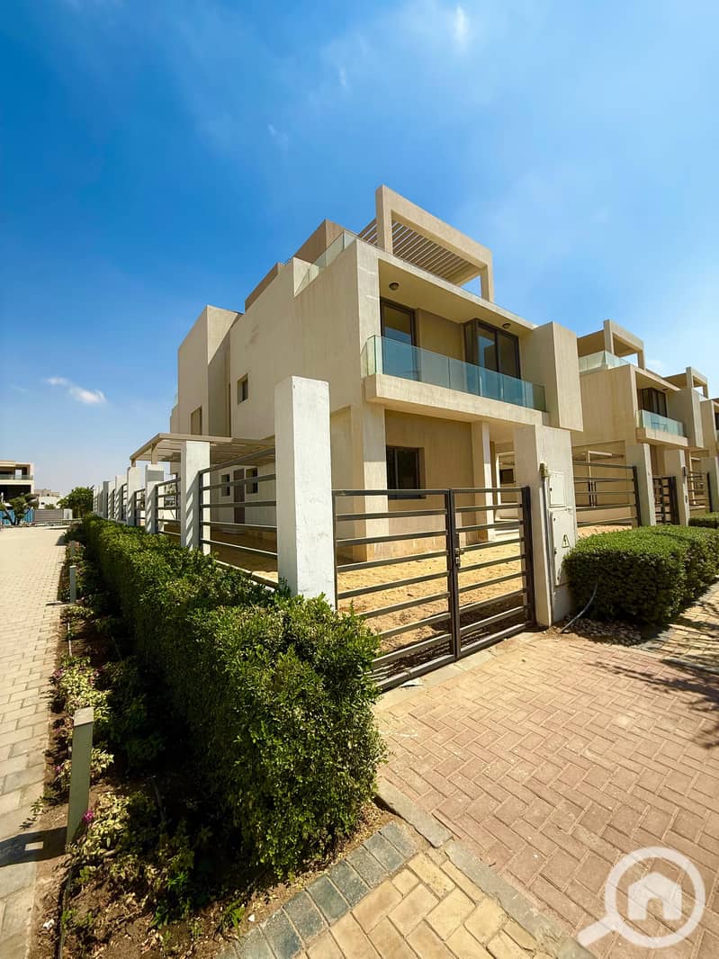 2 5178dd74-b489-4f00-b8a3-ecb5e0c2ba84. jpeg