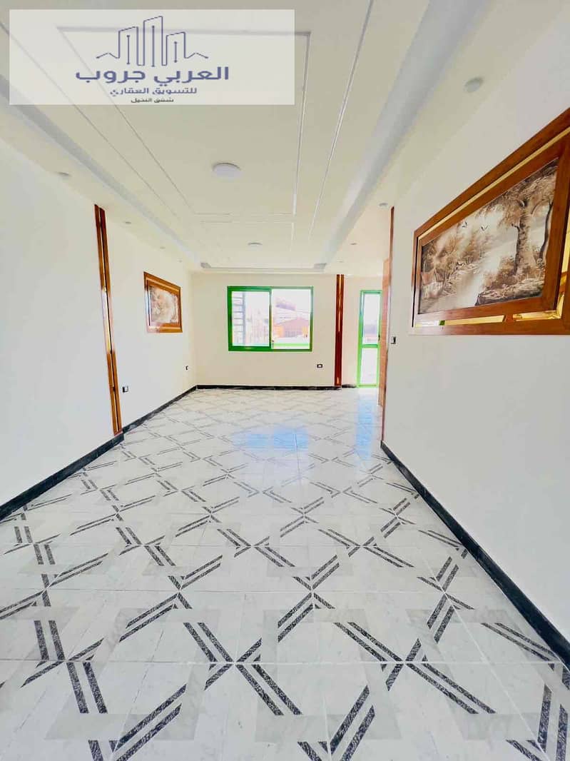 2 34fd9e5d-5db2-4b7d-9625-a747f60ff1a1. jpg