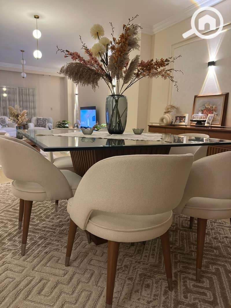 10 6d128d3d-0d80-49a7-85c4-cdda5213ce02. jpeg