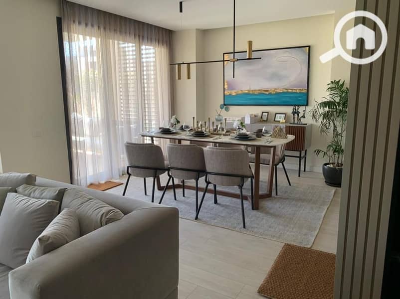 9 4ae5cd74-c98b-4e71-82e4-8df7fa8e316f. jpeg