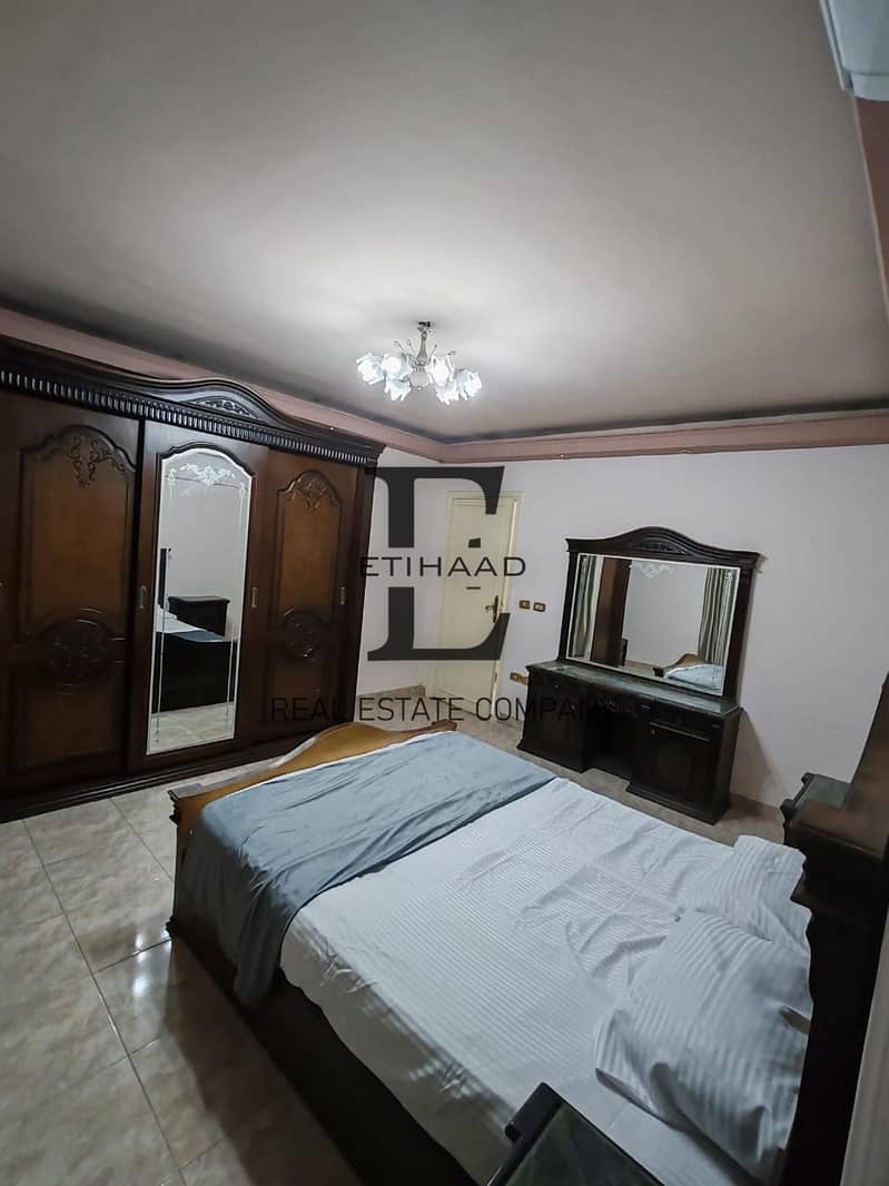 6 8395424e-bad9-400c-8fc3-fc04bad4560a. jpeg