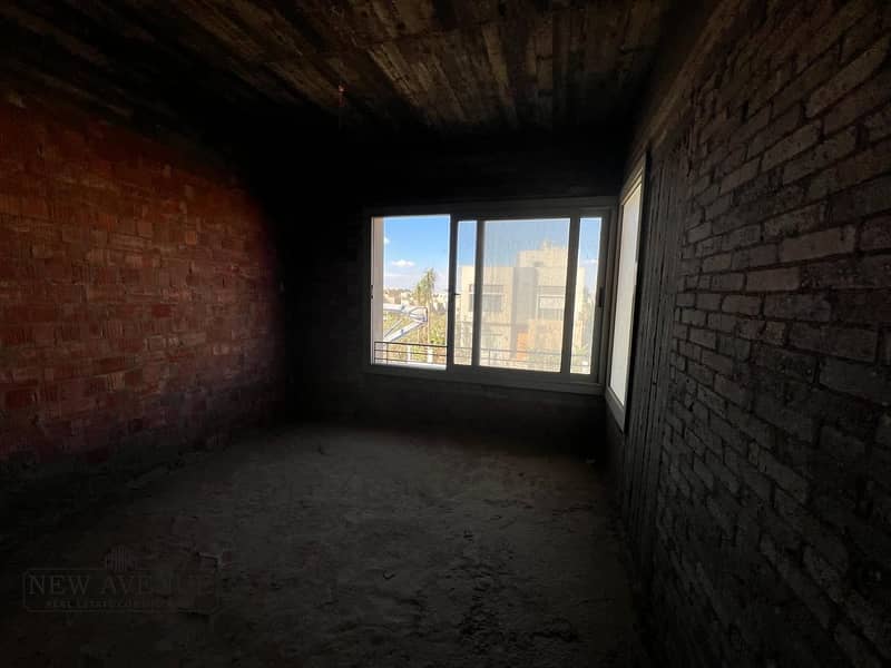 10 WhatsApp Image 2025-11-26 at 4.40. 32 PM (1). jpeg