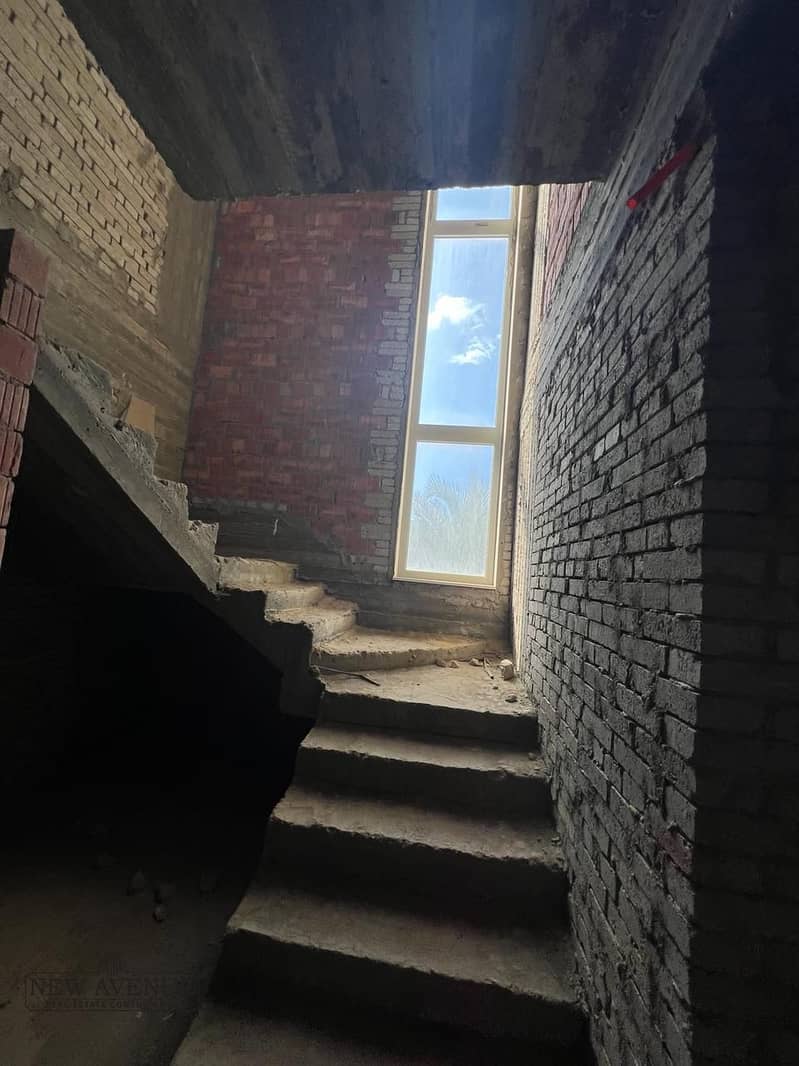 16 WhatsApp Image 2025-11-26 at 4.40. 35 PM. jpeg