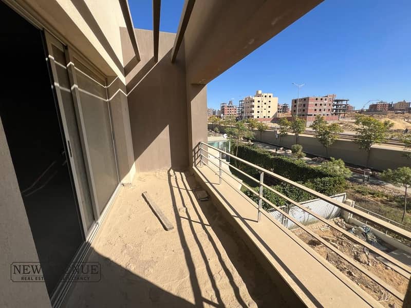 31 WhatsApp Image 2025-11-26 at 4.40. 44 PM. jpeg