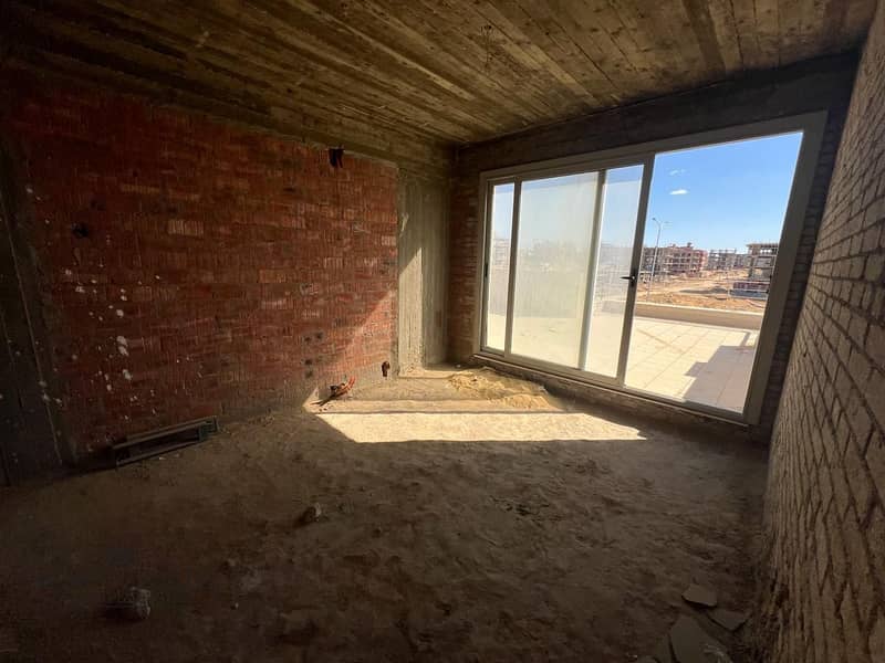 38 WhatsApp Image 2025-11-26 at 4.40. 51 PM (1). jpeg