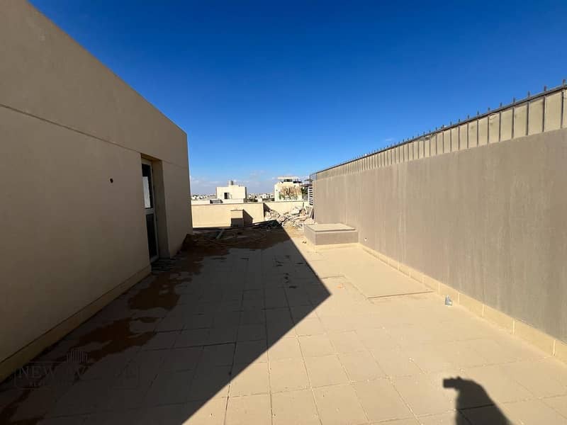 45 WhatsApp Image 2025-11-26 at 4.40. 56 PM (1). jpeg