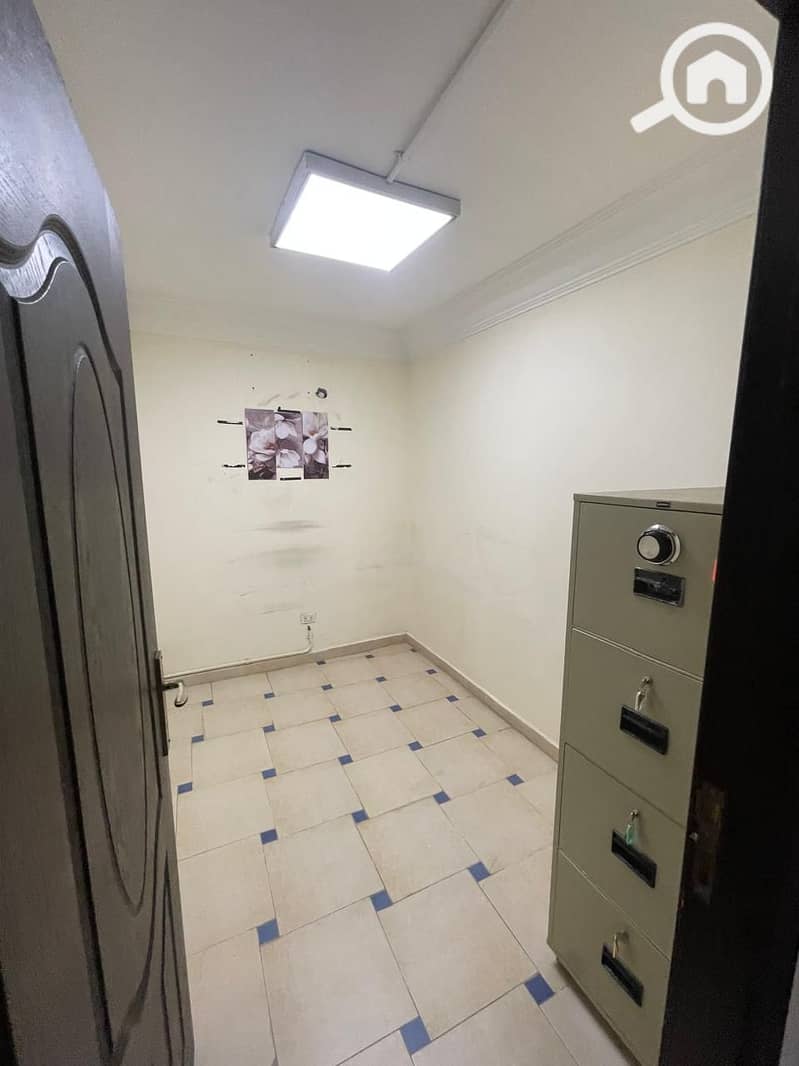 7 WhatsApp Image 2025-10-16 at 6.33. 53 PM. jpeg