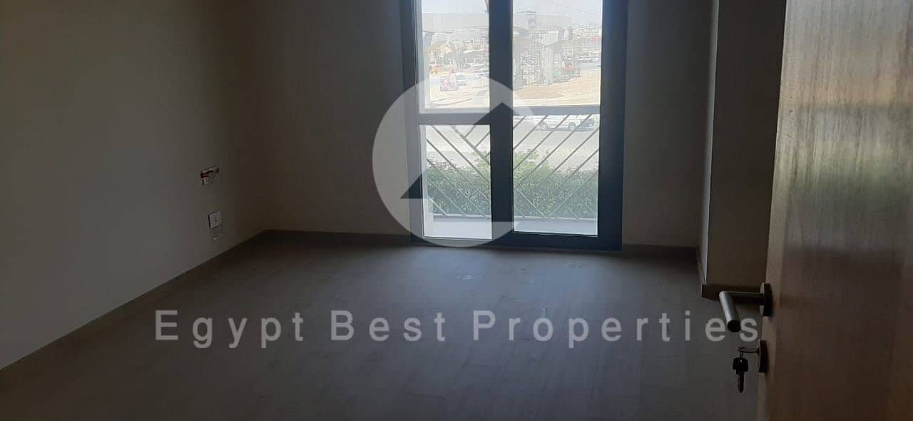 4 16c92ea4-8c80-45bc-8aa1-154bc9e29569. jpeg