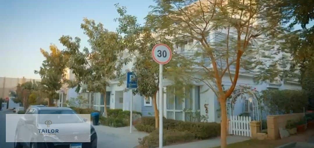 2 8ed3a6aa-3ba5-4089-9018-5372d753cdc9. jpg