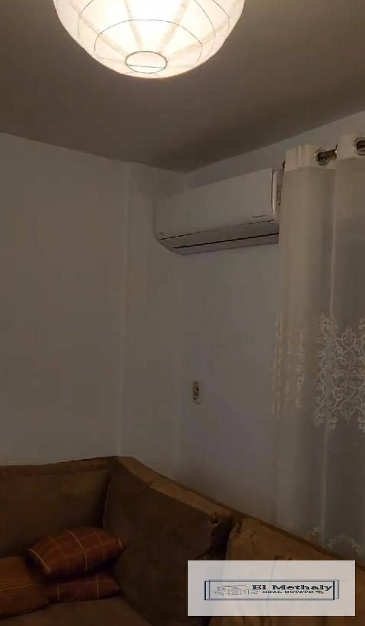 4 26d049e0-b0da-4009-a0cc-25b6a5b32e90. jpg