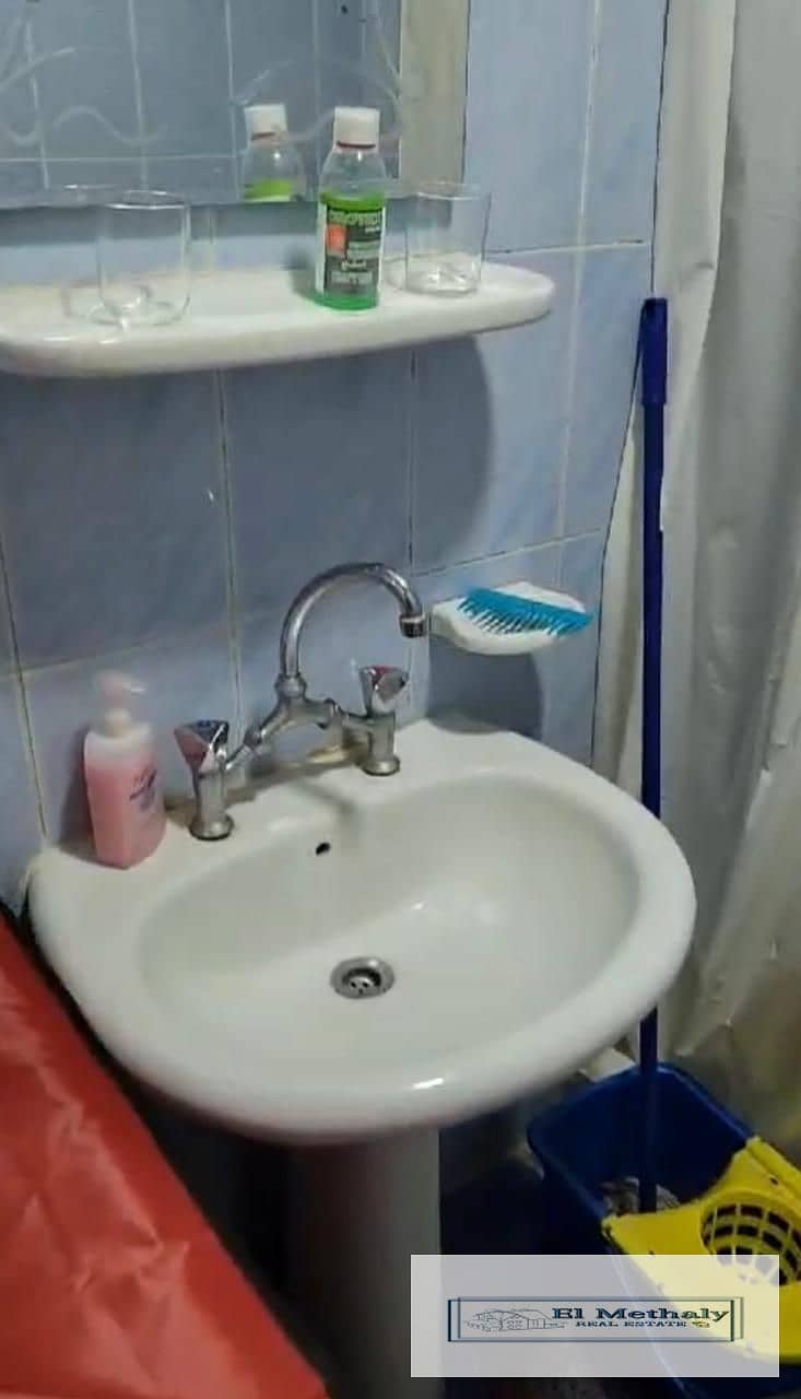 10 174ecfa0-2f9f-46f4-8183-a7c337df3def. jpg