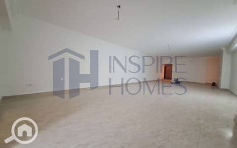 شقة 3 غرف نوم للايجار في سموحة، الإسكندرية - 1. jpg