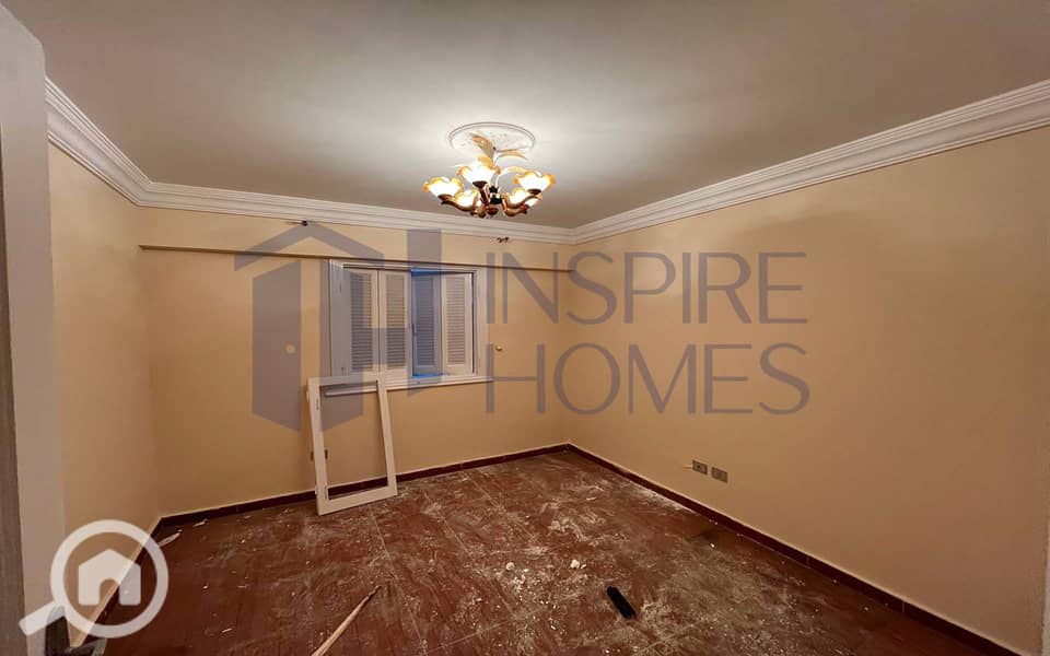 11 WhatsApp Image 2025-11-16 at 16.22. 15. jpg