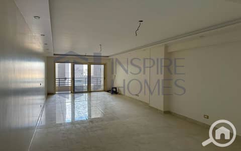 شقة 3 غرف نوم للايجار في محرّم بيك، الإسكندرية - IMG-20251029-WA0075_1. jpg