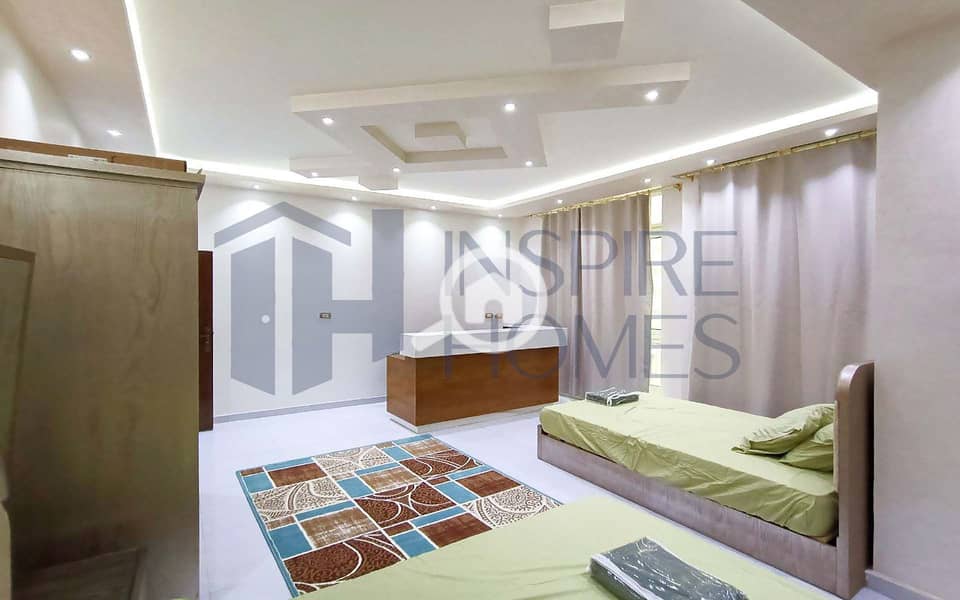 4 WhatsApp Image 2025-11-03 at 22.52. 36. jpg