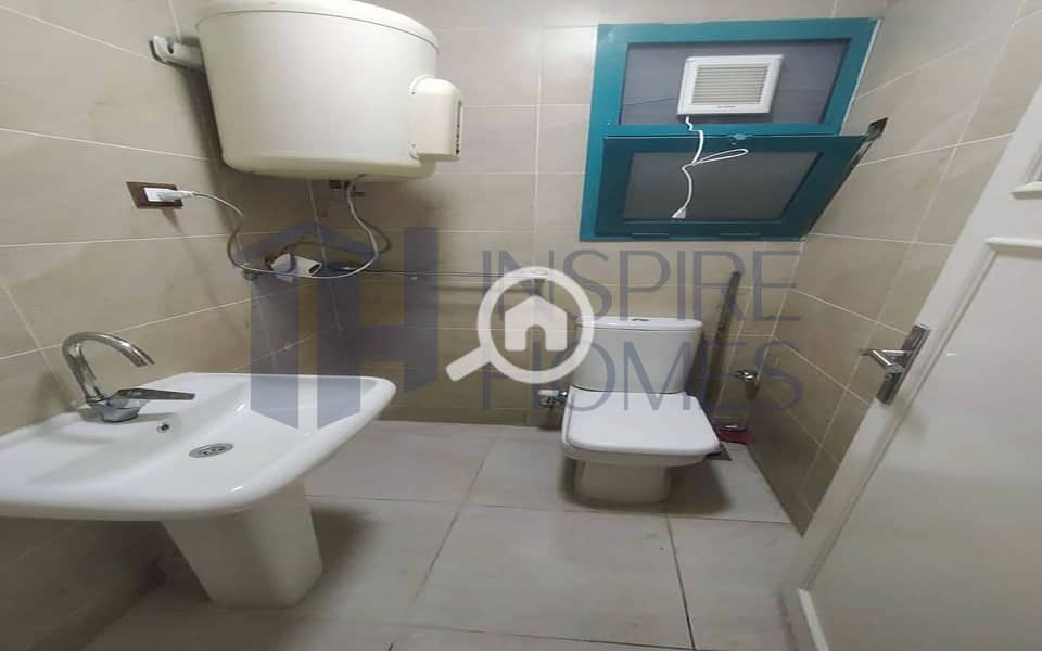 10 WhatsApp Image 2025-10-29 at 13.17. 57_e7ec685e. jpg