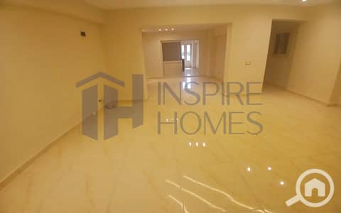 مکتب  للايجار في سموحة، الإسكندرية - IMG-20251023-WA0015. jpg