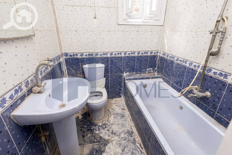 16 IMG_0378-Edit. jpg